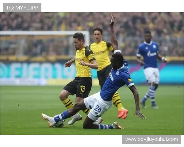 鹰潭足球精彩瞬间集锦 展现团队协作与个人技艺的完美融合